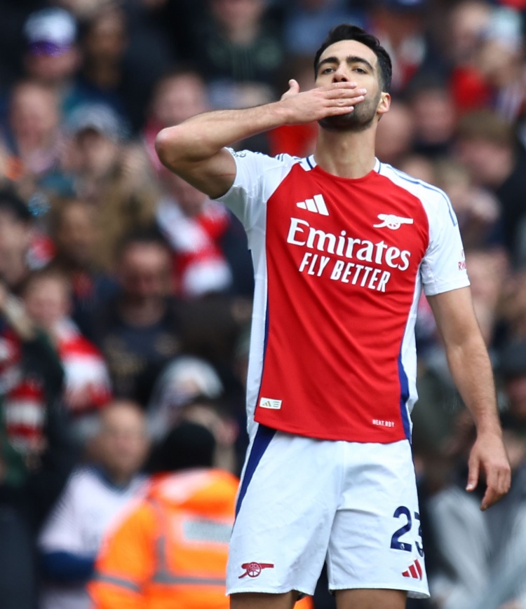 真神锋！梅里诺2025年7个联赛进球、4记头球破门都是队内最多